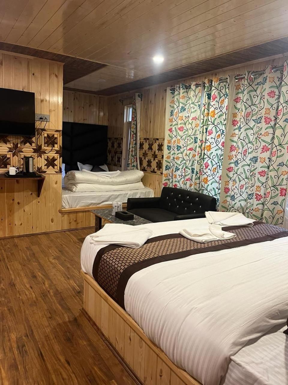 Pine Palace Resort Pahalgām Εξωτερικό φωτογραφία
